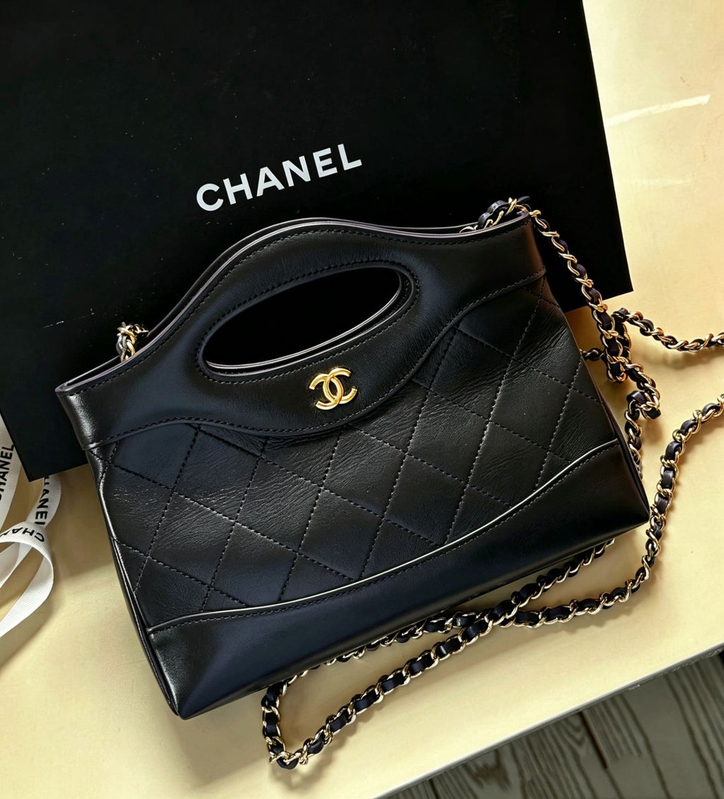 CHANEL Hobo Bag Small 21 cm With Box