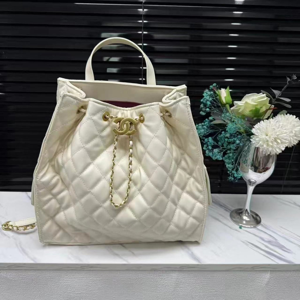 CHANEL Quilted Bag 31 cm