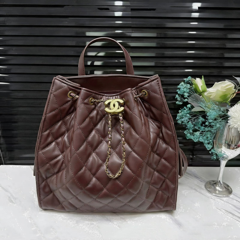 CHANEL Quilted Bag 31 cm