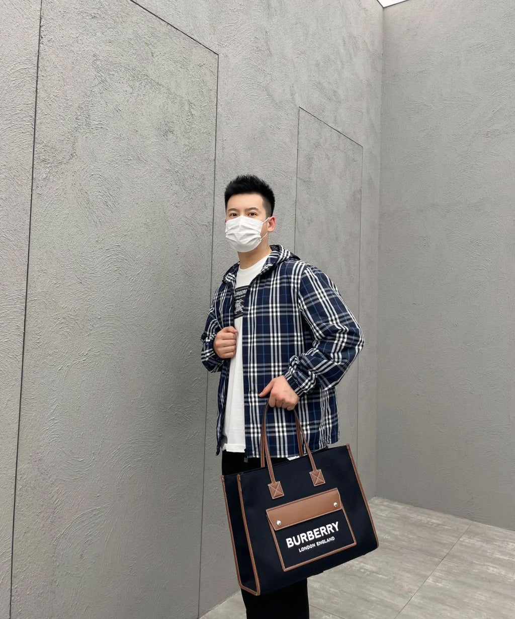 BURBERRY Archive Canvas Tote — 36 cm | 5 Colors Without Box