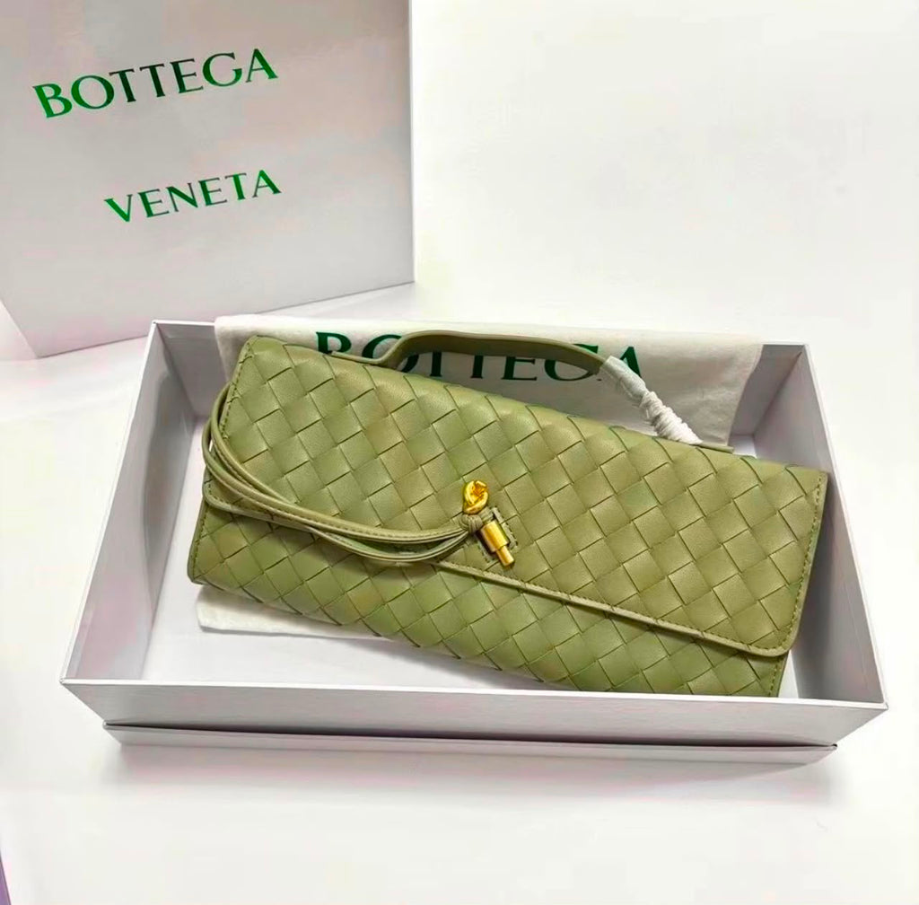BOTTEGA Clutch Bag 30 cm