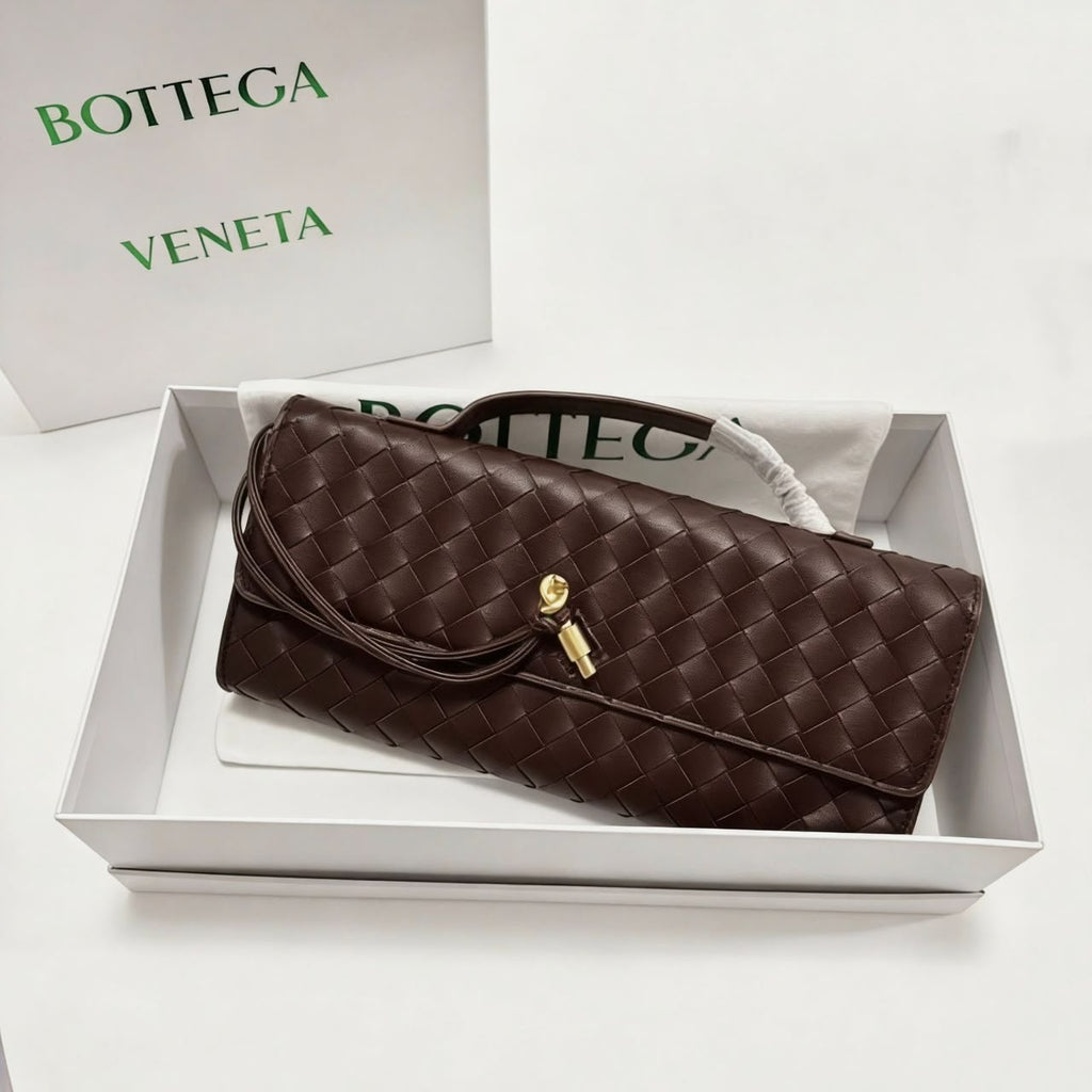 BOTTEGA Clutch Bag 30 cm