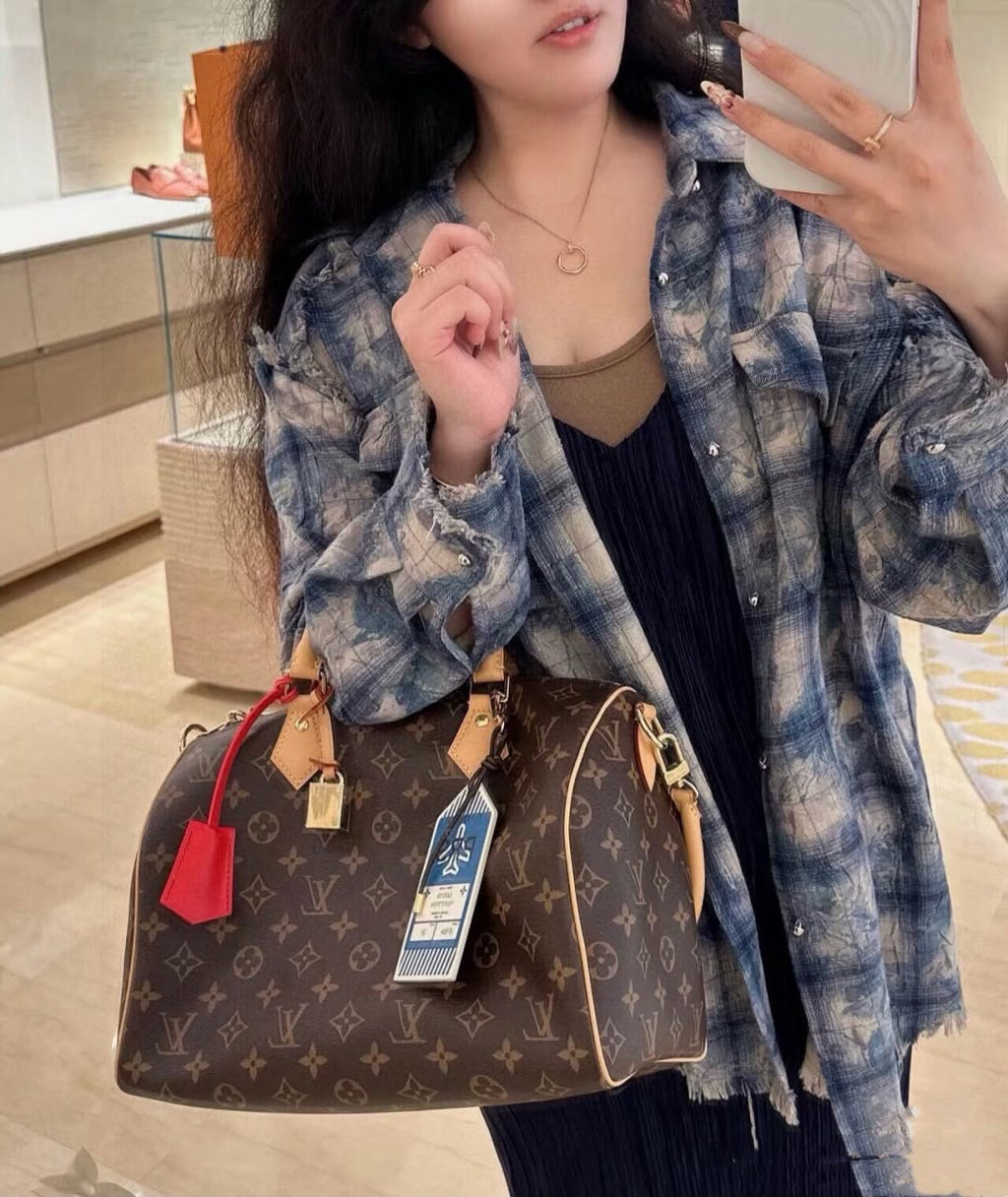 حقيبة LV سبيدي 30 سم بألوان ماستر 4
