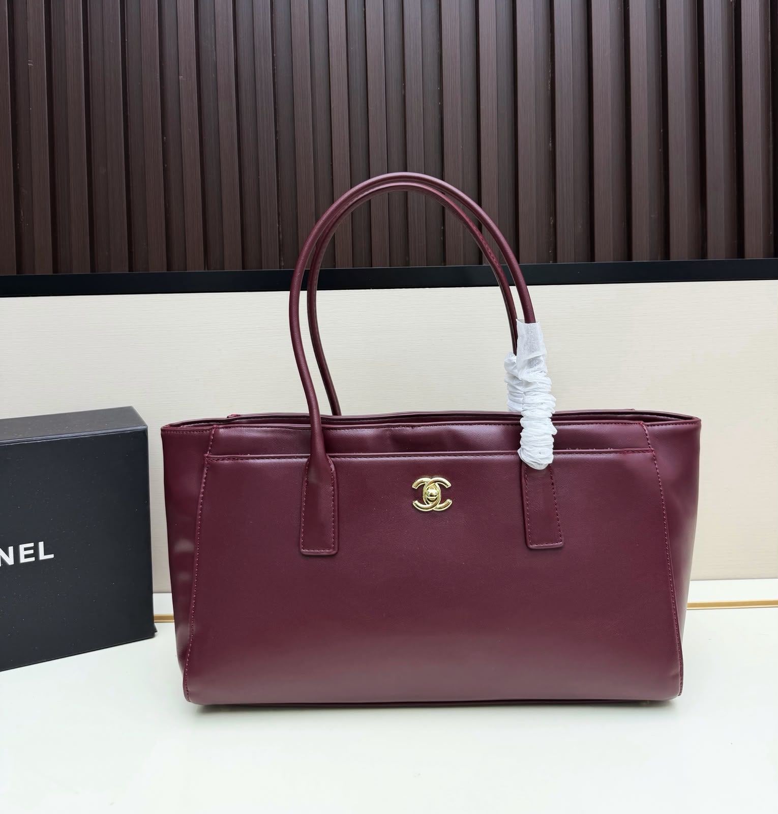 CHANEL Executive Tote 35 cm A+
