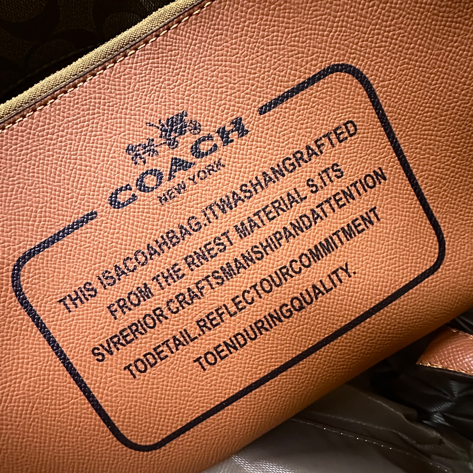 COACH Signature Tote with Pouch 43 cm