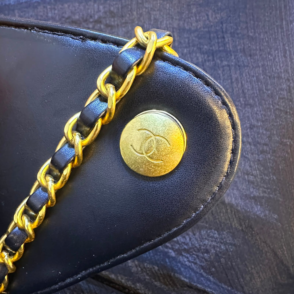 CHANEL Drawstring Bucket Bag 26cm