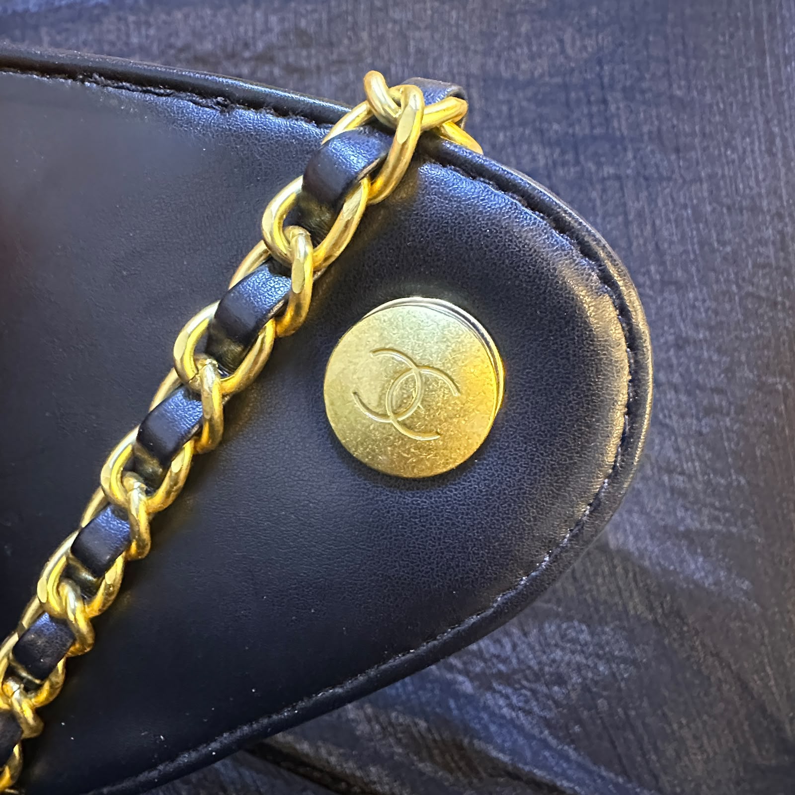 CHANEL Drawstring Bucket Bag 26cm