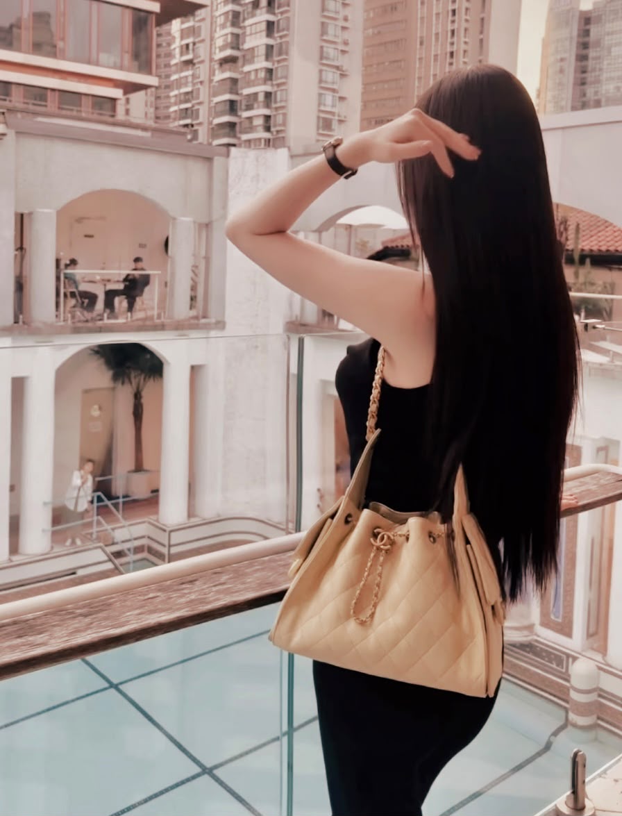 CHANEL Drawstring Bucket Bag 26cm