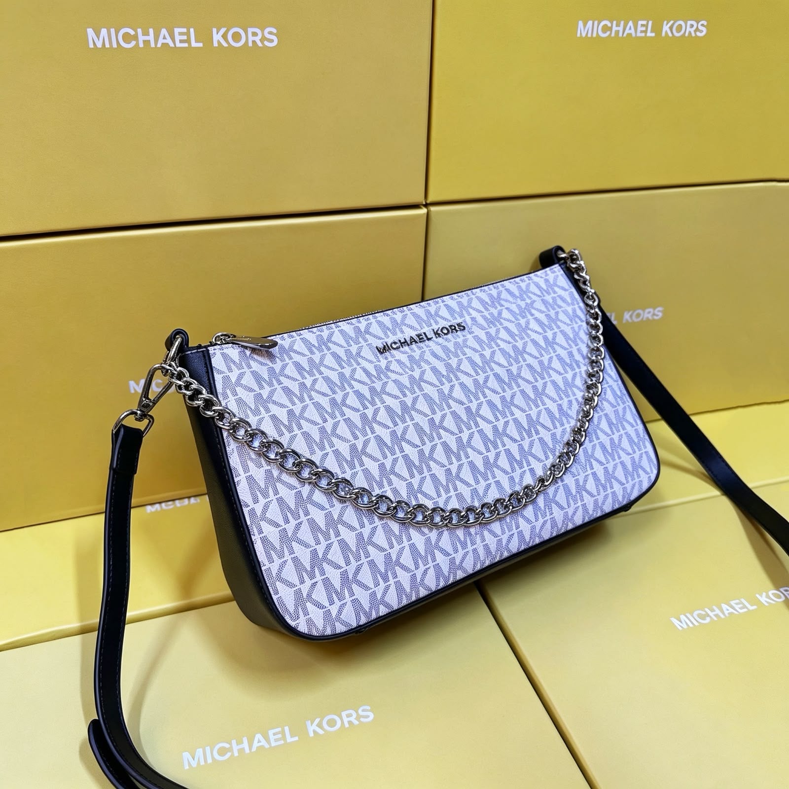 MICHAEL KORS Chain Strap Signature Shoulder Bag 25 cm