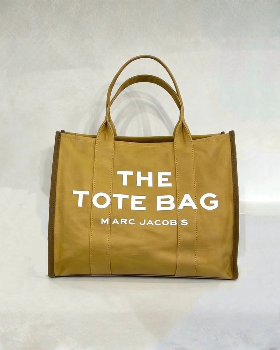 Marc Jacobs The Tote Bag Large 41cm A+