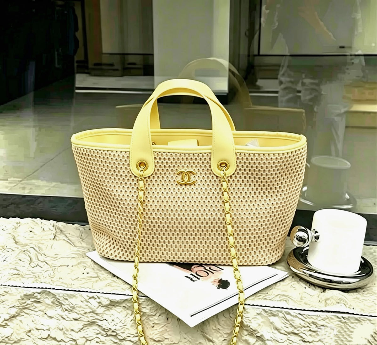 CHANEL Straw-Effect Tote 40 cm