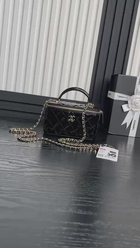 CHANEL Cosmetic Case — 18 cm | 2 Colors With Box