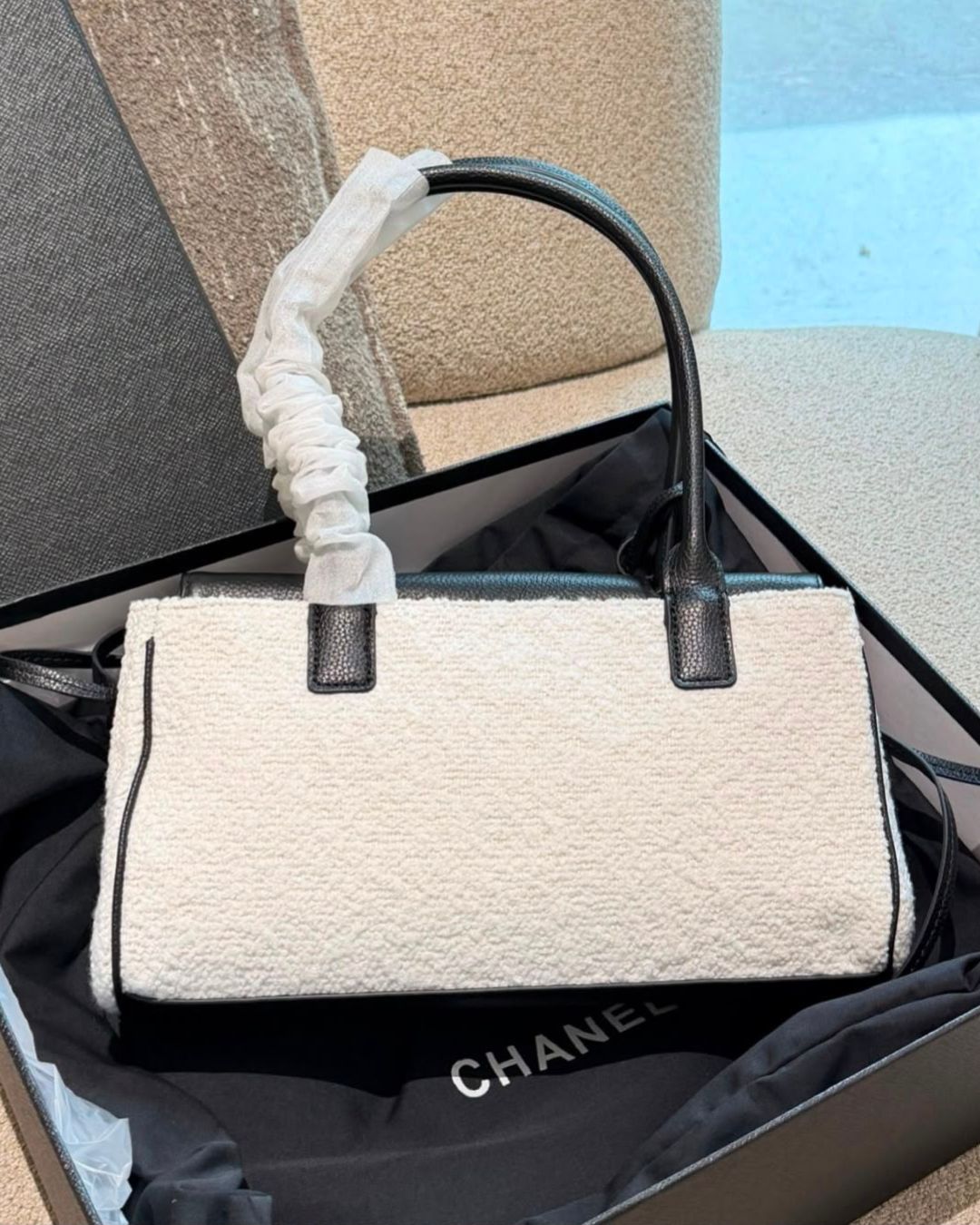 CHANEL Two-Tone Flap Bag 32 cm A+